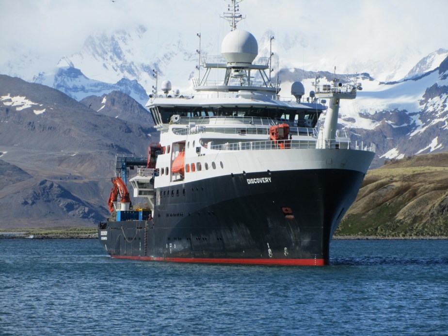 RRS Discovery arrives at South Georgia on the 2nd AMT4SentinelFRM voyage.